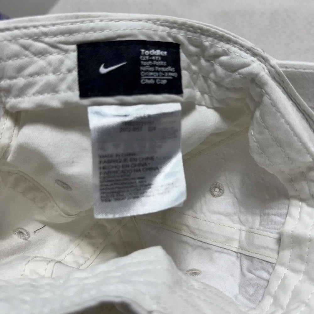 Toddler white Nike hat